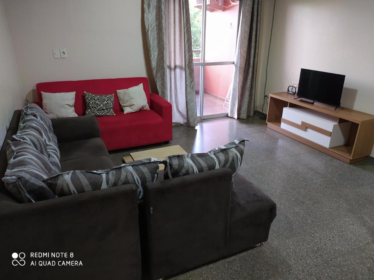 Amplio Y Comodo Apartamento Con Bella Vista En Pleno Centro Ciudad del Este Esterno foto